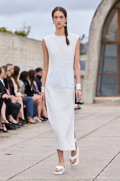 Look 68